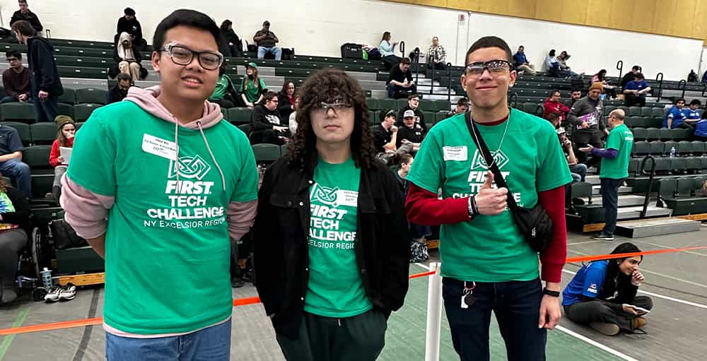 UAS Robotics Team Volunteers at NY State Championship
